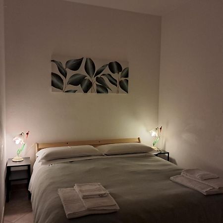 Miriam Casa Vacanze フルミニ・ディ・クアルトゥ エクステリア 写真