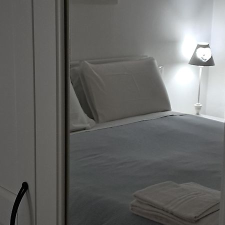 Miriam Casa Vacanze フルミニ・ディ・クアルトゥ エクステリア 写真