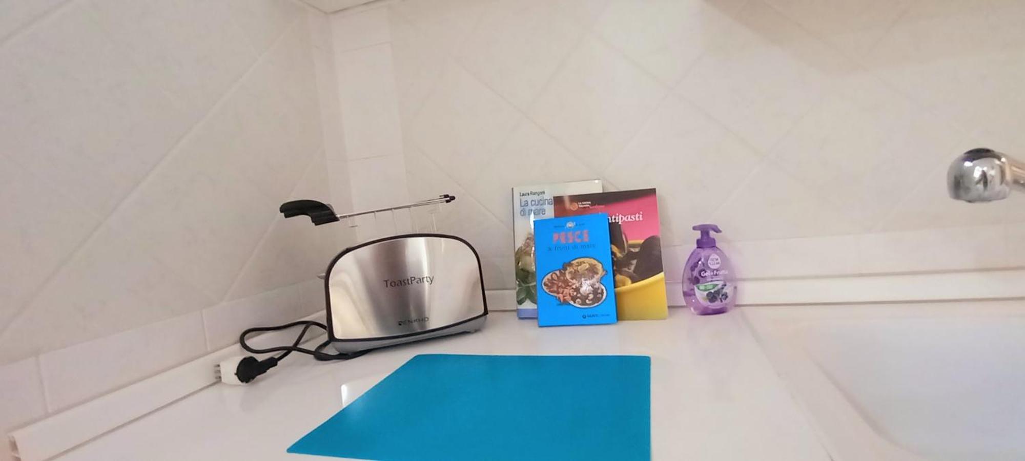 Miriam Casa Vacanze フルミニ・ディ・クアルトゥ エクステリア 写真