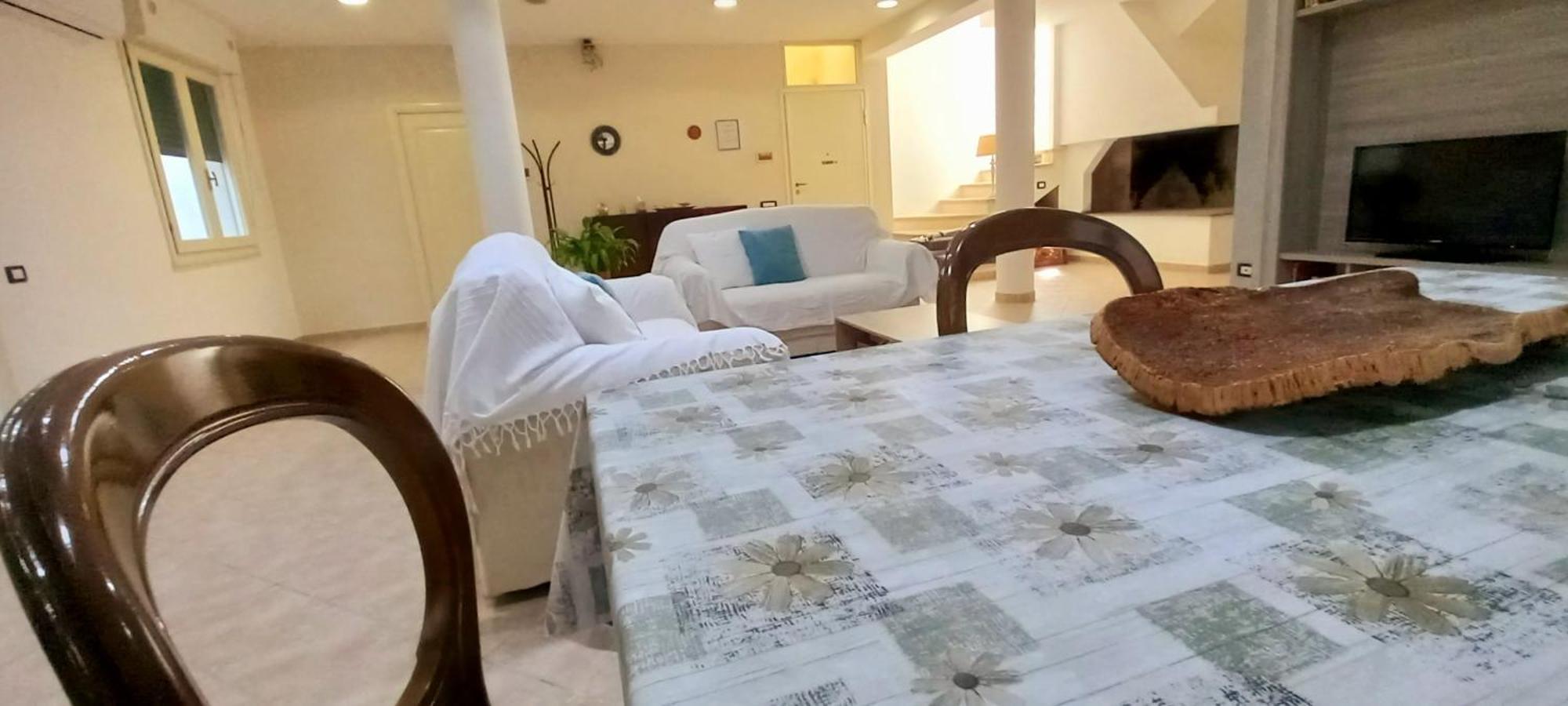 Miriam Casa Vacanze フルミニ・ディ・クアルトゥ エクステリア 写真
